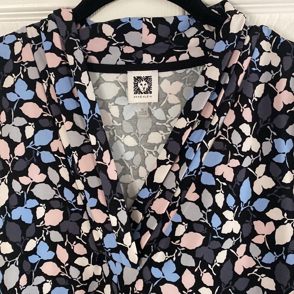 Anne Klein Sleeveless Blouse